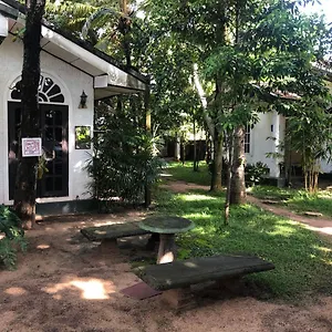  Hostel Sylvester Sri Lanka